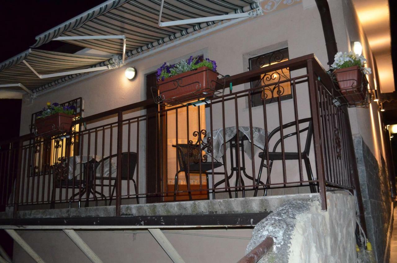 Bed and Breakfast La Gemma Roe Esterno foto