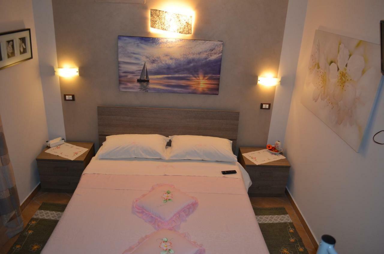 Bed and Breakfast La Gemma Roe Esterno foto